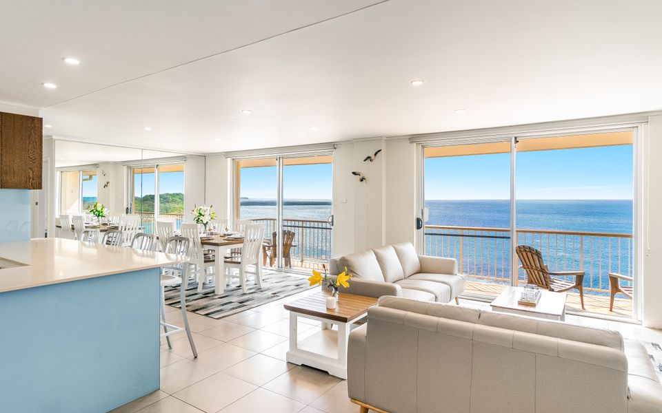 CRAIGMORE PENTHOUSE | Endless Ocean Views