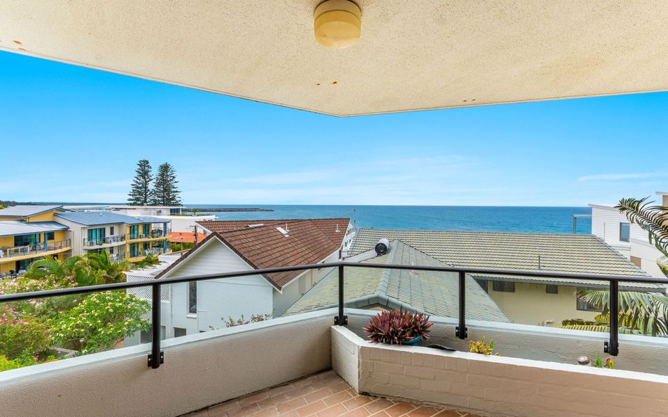 NAMANULA UNIT 6 | Ocean Views without the Price Tag