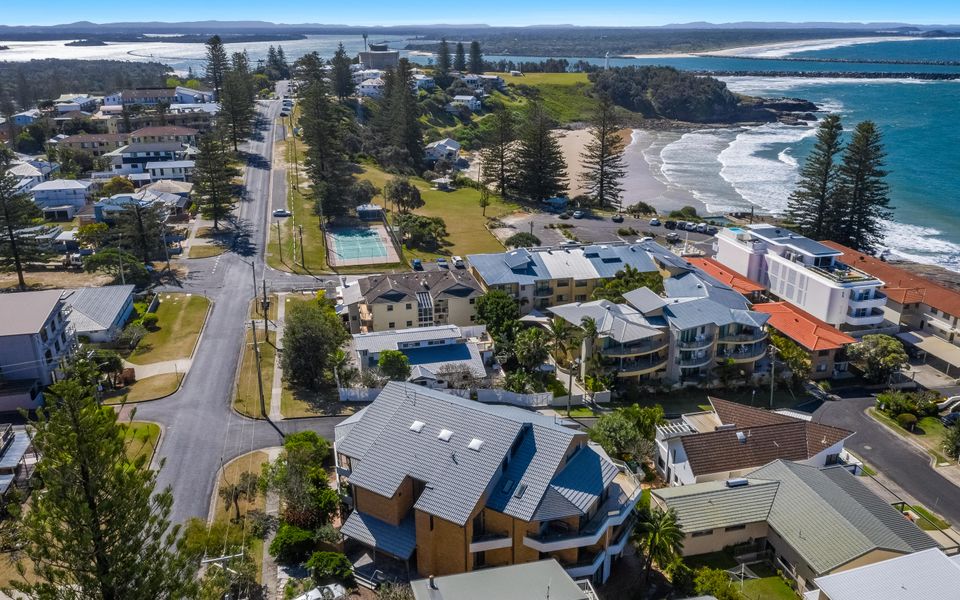 NAMANULA UNIT 6 | Ocean Views without the Price Tag