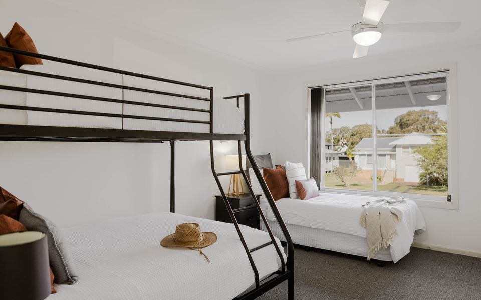 RED ROCK | Townhouse in Town