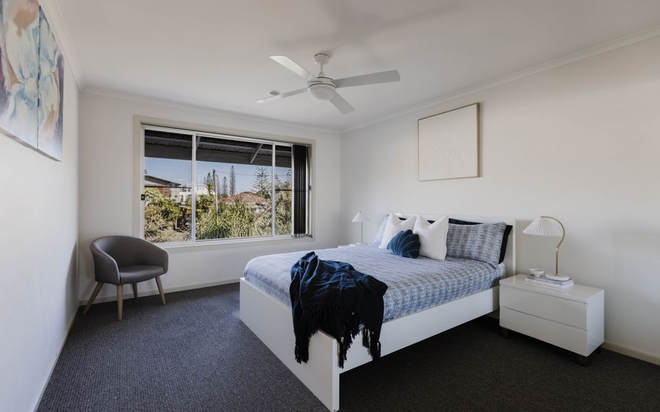 RED ROCK | Townhouse in Town