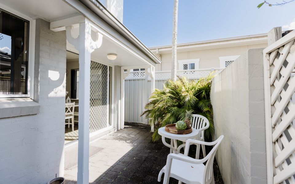 RED ROCK | Townhouse in Town