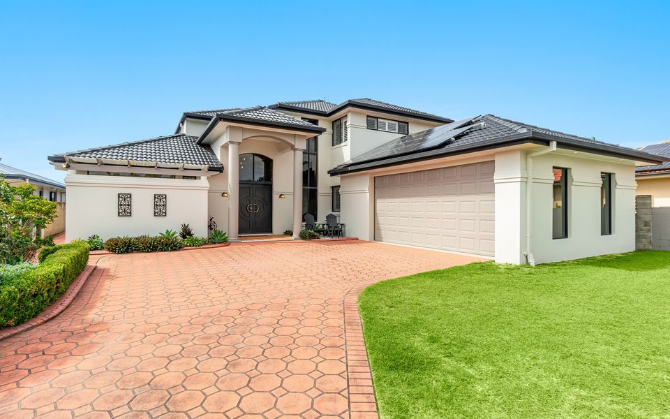 NIRVANA WATERS | Waterfront with Pool