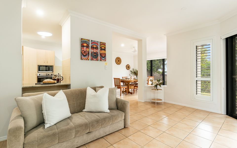 OCEAN LINKS | Beachside Estate