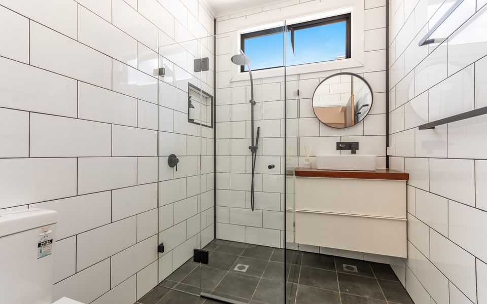 THE ELKS | Pet Friendly Home in Town