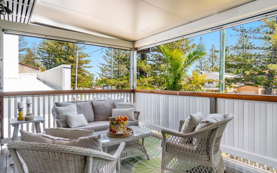 THE ELKS | Pet Friendly Home in Town