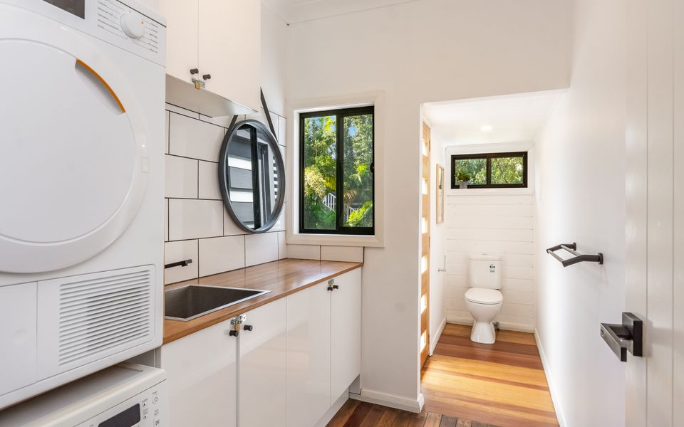 THE ELKS | Pet Friendly Home in Town