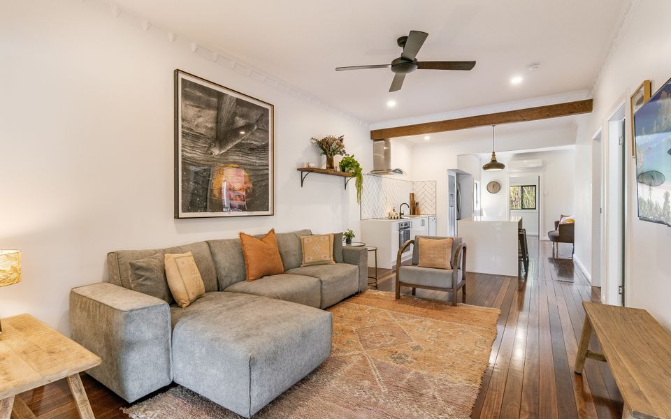 THE ELKS | Pet Friendly Home in Town