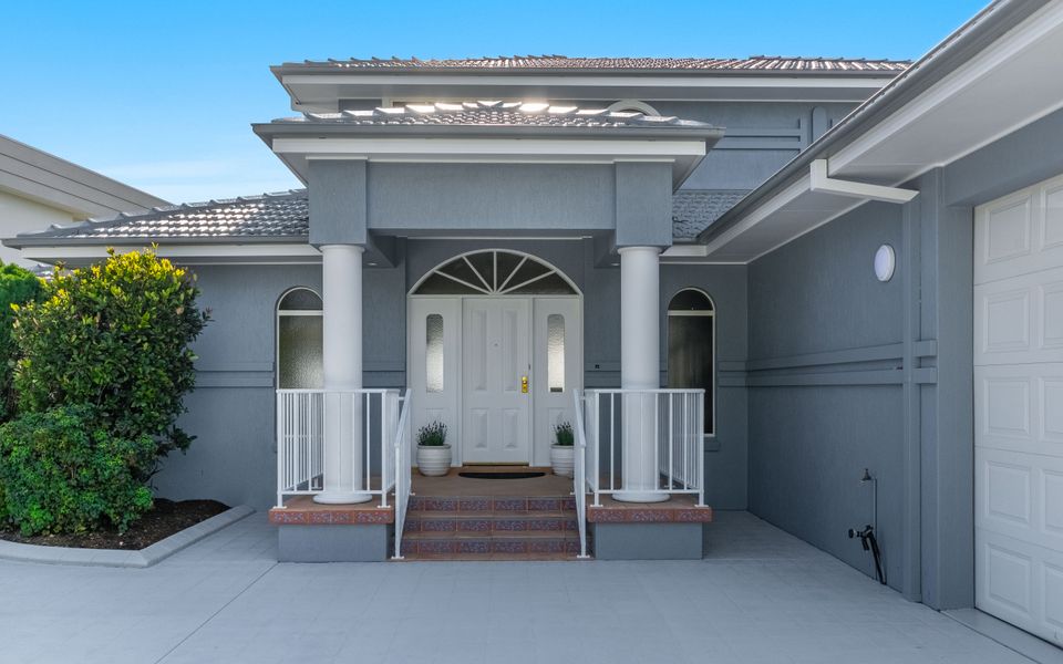 SALTY DAYZ | Designer Waterfront