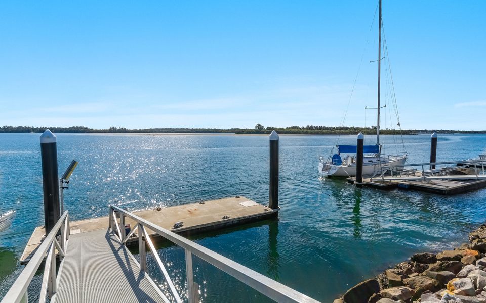 SALTY DAYZ | Designer Waterfront