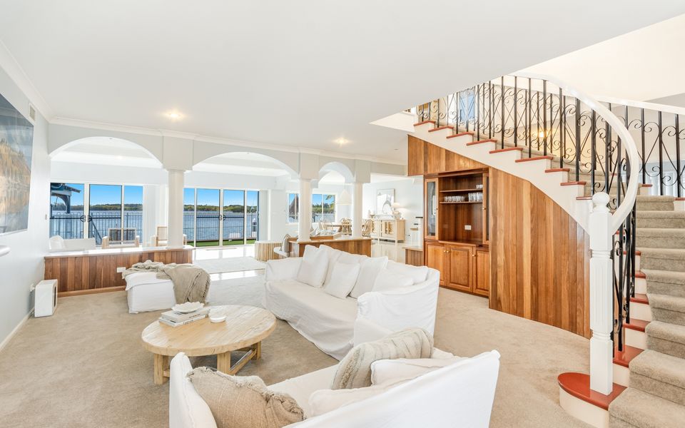 SALTY DAYZ | Designer Waterfront