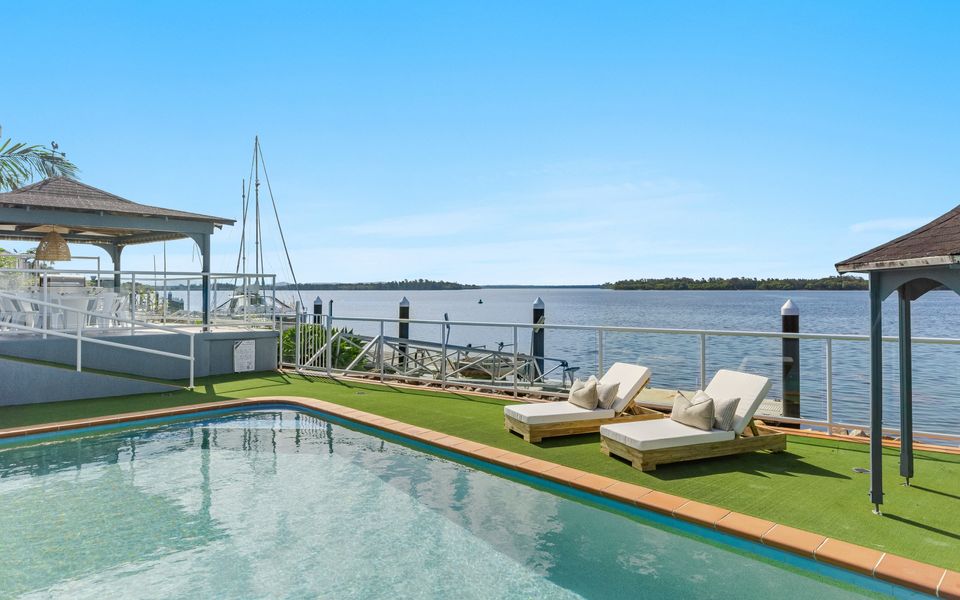 SALTY DAYZ | Designer Waterfront