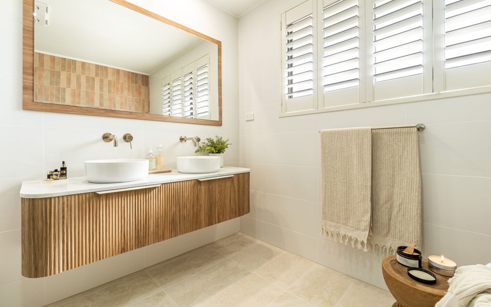 COWRIE HOUSE | Spacious, Modern holiday home