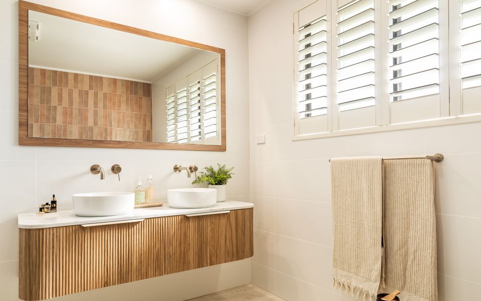 COWRIE HOUSE | Spacious, Modern holiday home