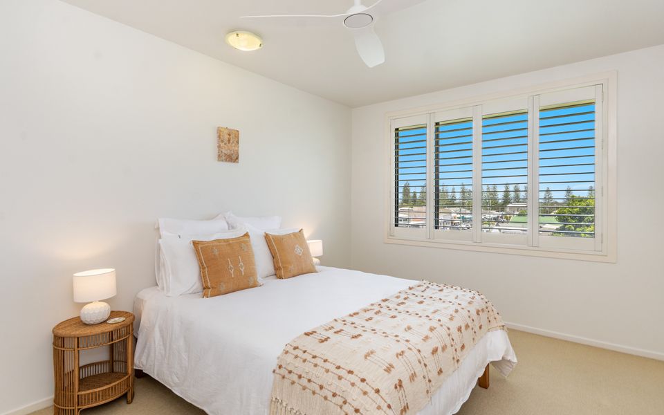 COWRIE HOUSE | Spacious, Modern holiday home