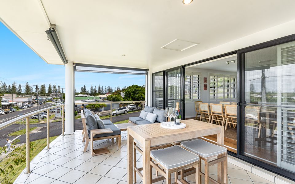 COWRIE HOUSE | Spacious, Modern holiday home