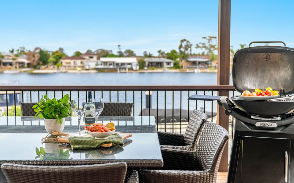 ACACIA SHORES | Waterfront