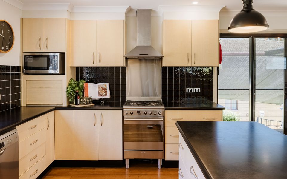 BAYVIEW BEACH HOUSE | Pet Friendly home with a pool