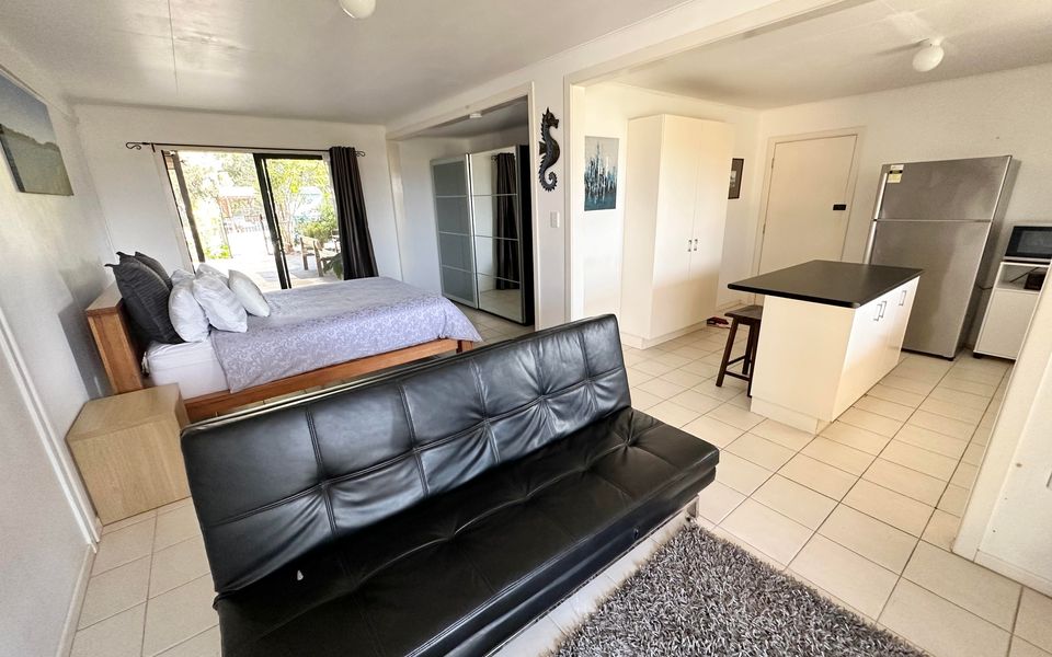 BAYVIEW BEACH HOUSE | Pet Friendly home with a pool