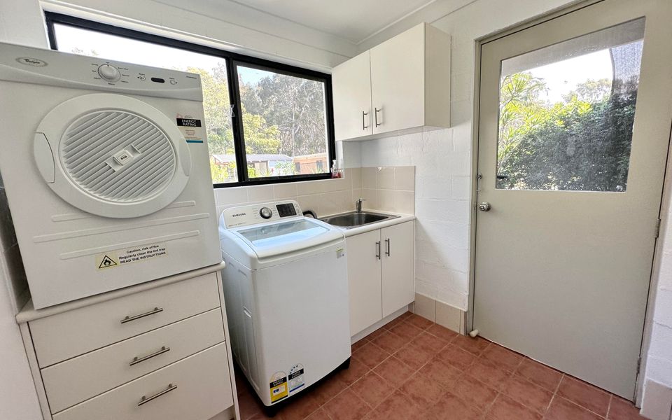 BAYVIEW BEACH HOUSE | Pet Friendly home with a pool