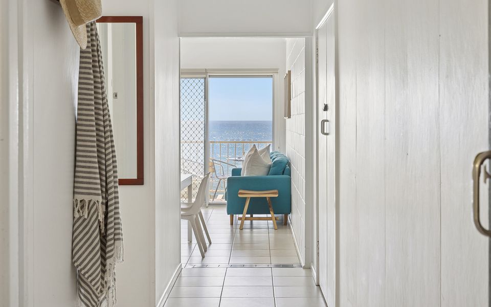 BOOROLONG 3 – Million Dollar Views on a Budget | Holiday Yamba