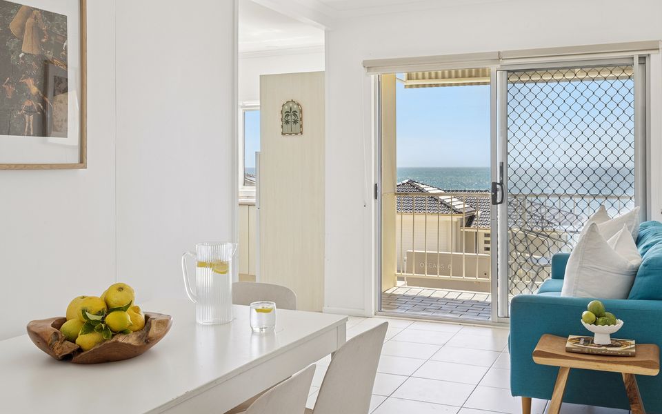 BOOROLONG 3 – Million Dollar Views on a Budget | Holiday Yamba