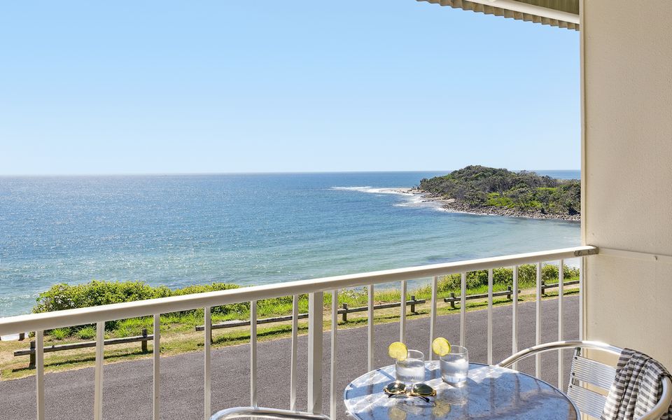 BOOROLONG 3 – Million Dollar Views on a Budget | Holiday Yamba