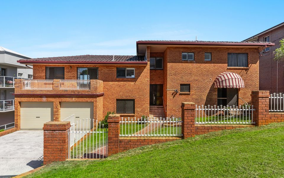 HIGH ON HILL | Big, Bold & Beautiful