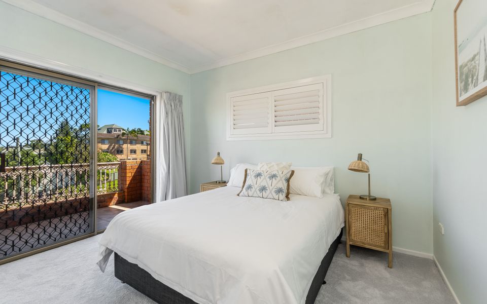 HIGH ON HILL | Big, Bold & Beautiful