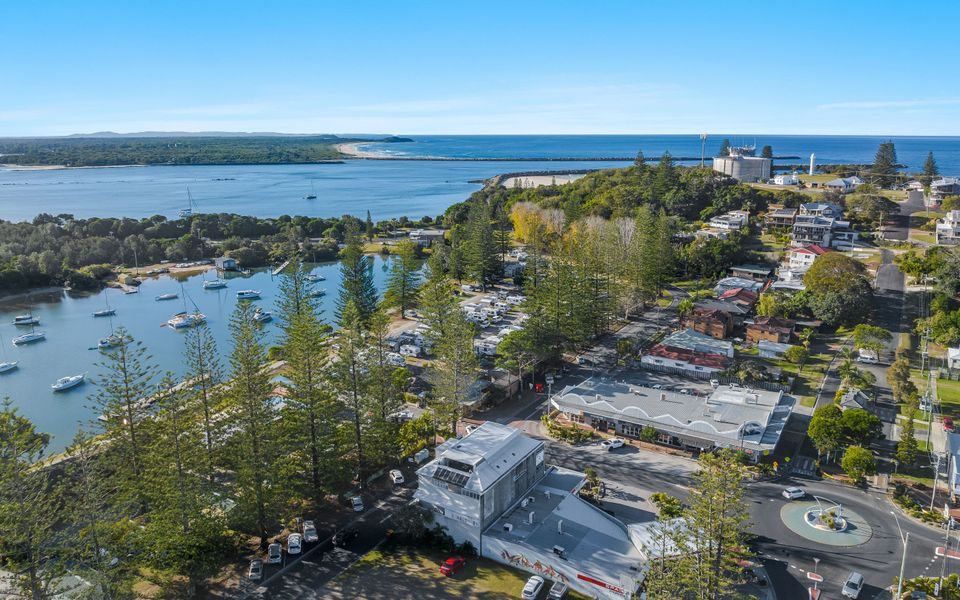 THE RITZ | In the Heart of Town