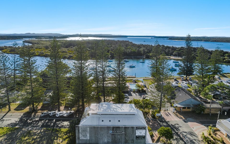 THE RITZ | In the Heart of Town