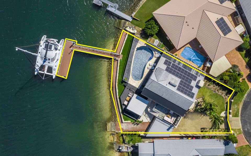 TECOMA 3 | Most Popular Waterfront