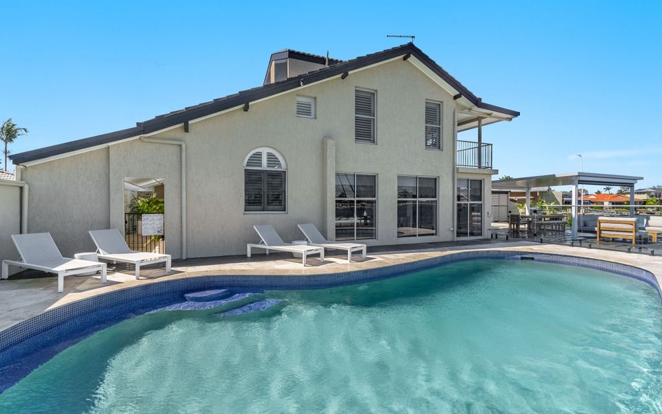 TECOMA 3 | Most Popular Waterfront