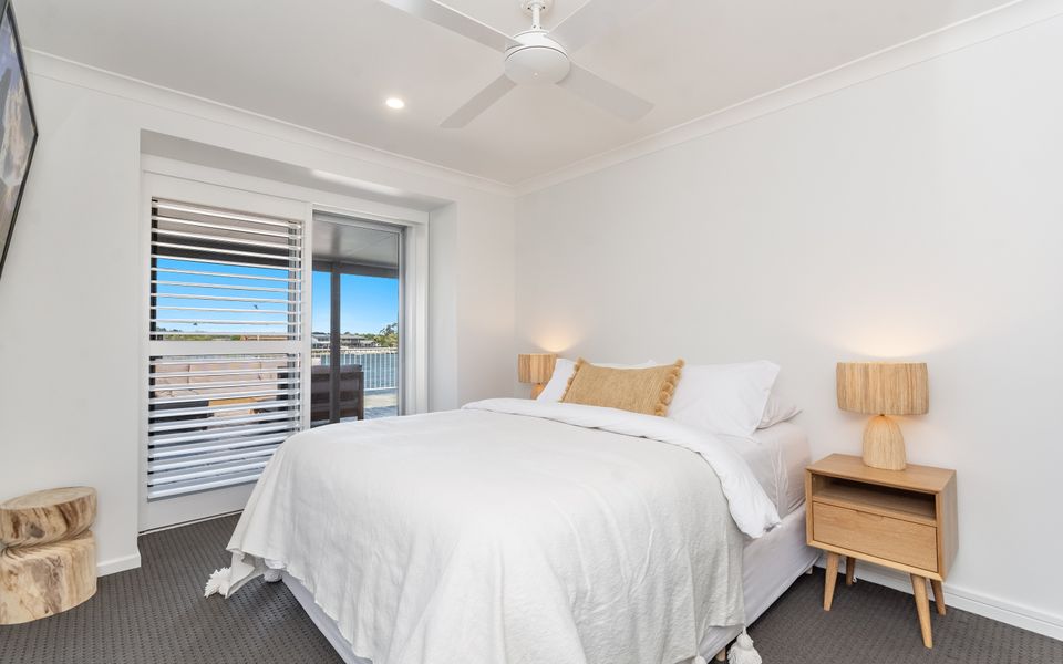 TECOMA 3 | Most Popular Waterfront