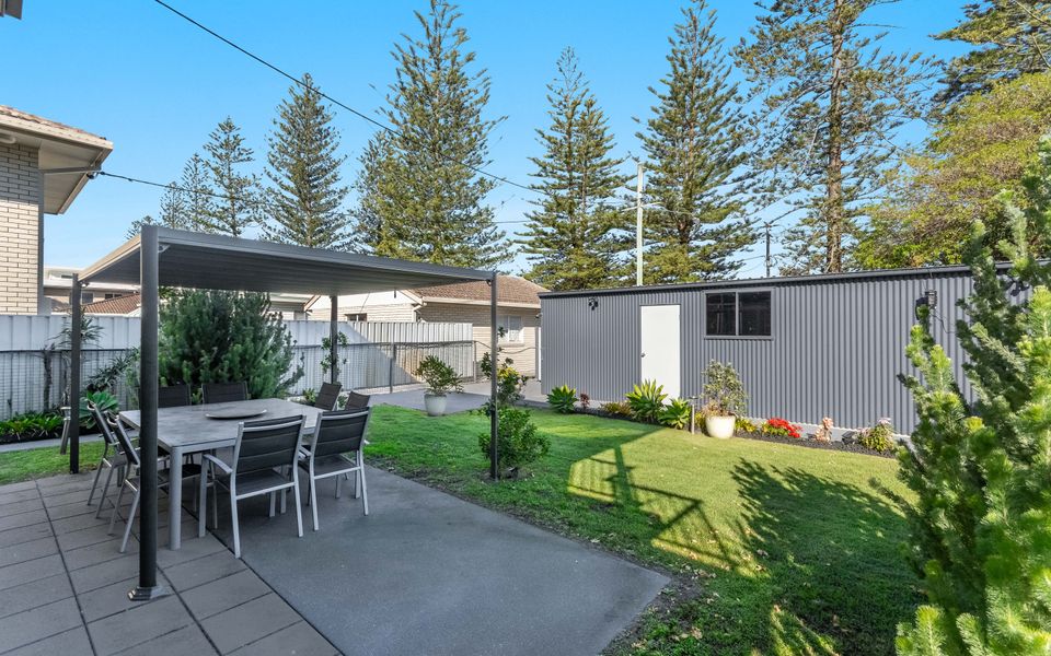 SEAWEST 2 | Entrance Wooli Street