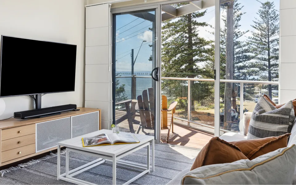 SEASPRAY 1 | Stones throw from Main Beach