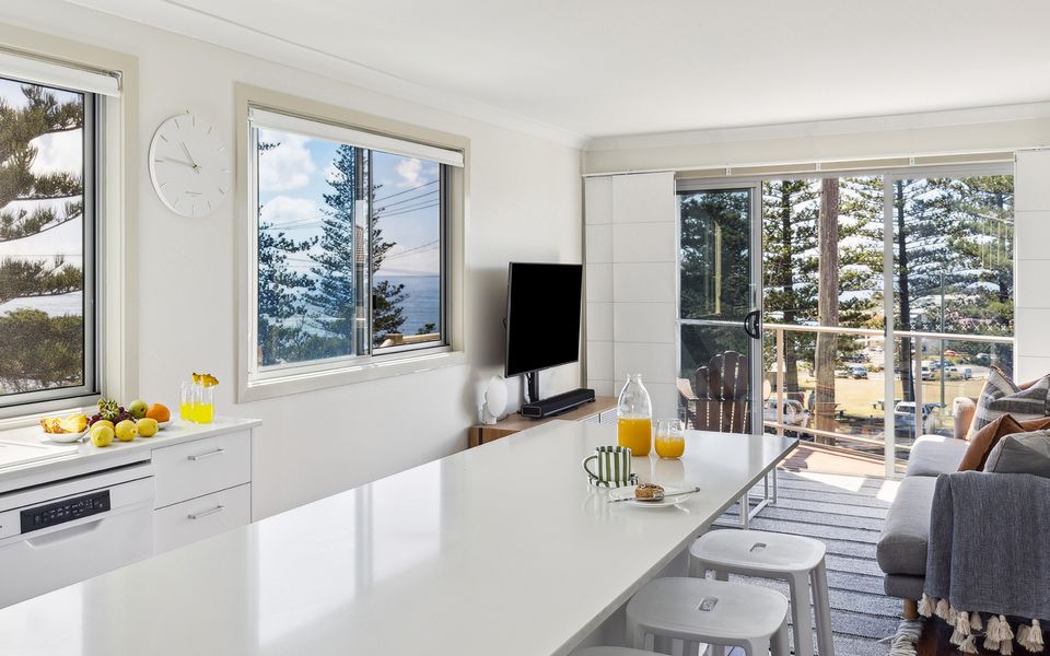 SEASPRAY 1 | Stones throw from Main Beach