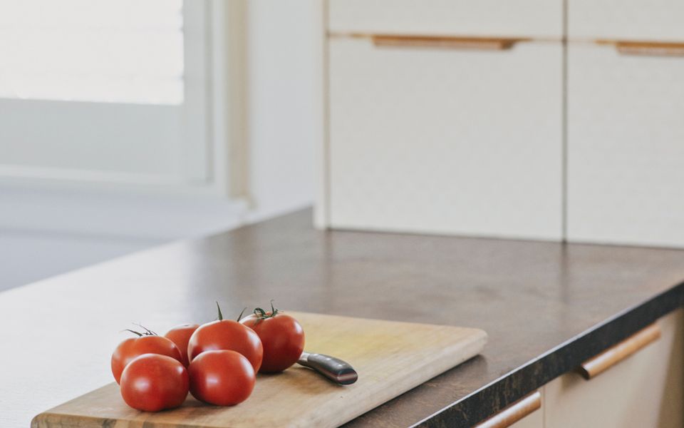 SHARON – Pet Friendly Beach Cottage in Town