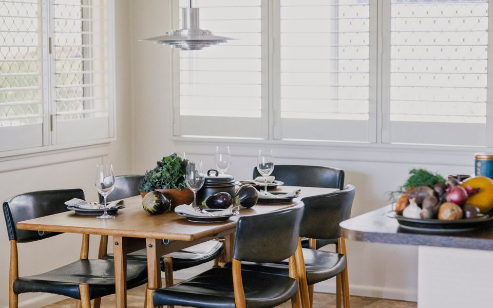 SHARON – Pet Friendly Beach Cottage in Town