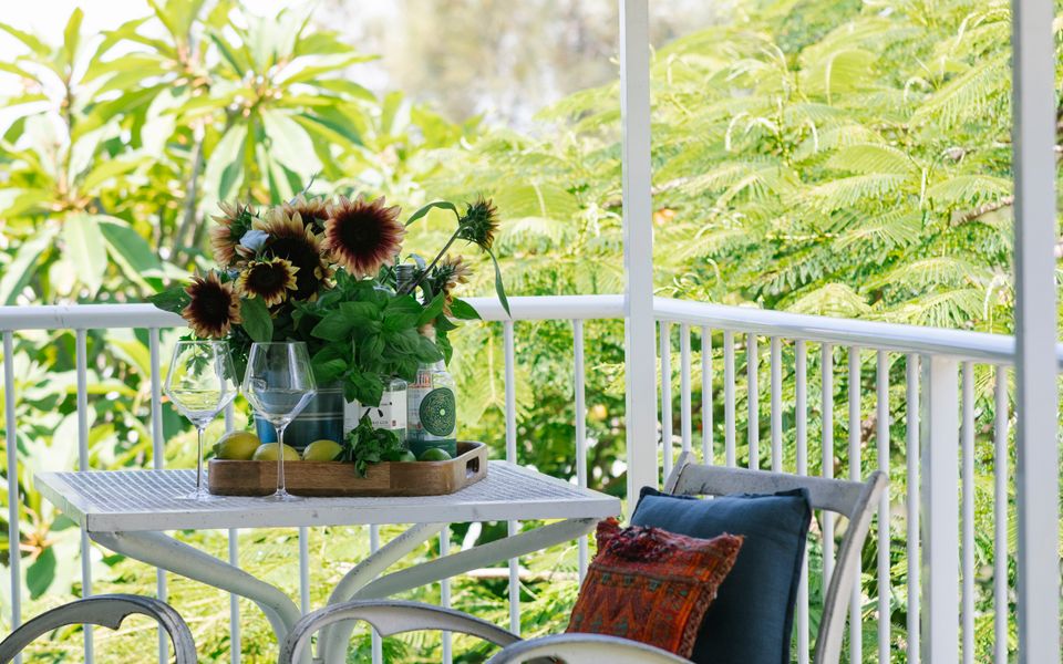 SHARON – Pet Friendly Beach Cottage in Town