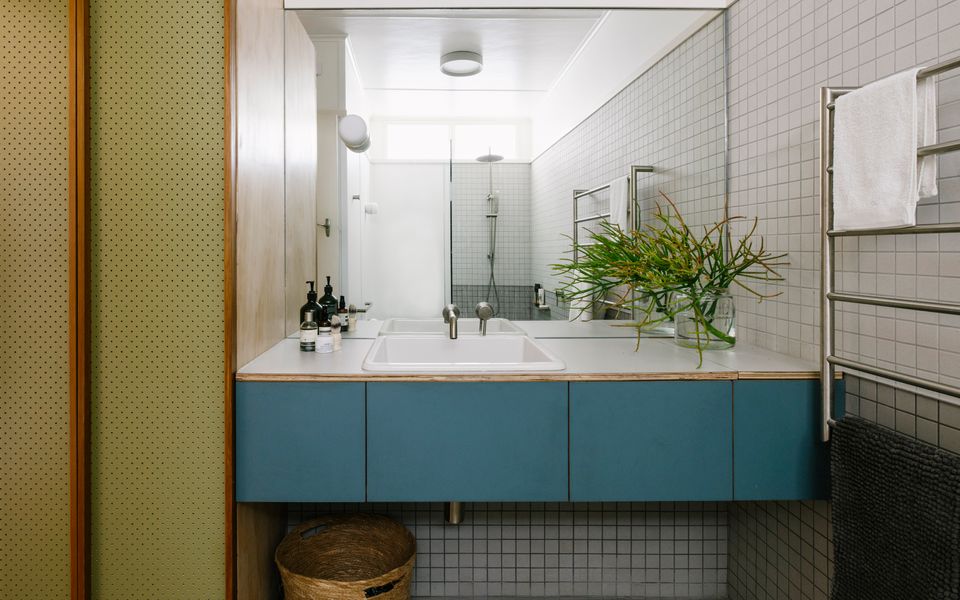 SHARON – Pet Friendly Beach Cottage in Town