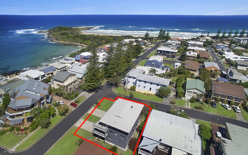 YAMBA 58 | Modern Apartment with Ocean Views