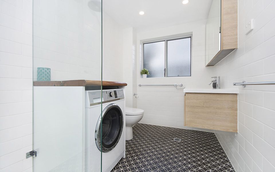 YAMBA 58 | Modern Apartment with Ocean Views