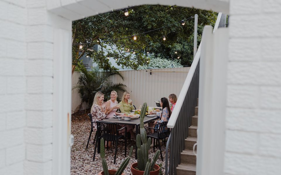 BELLA BAY 1 (DOWNSTAIRS) | Prime Location