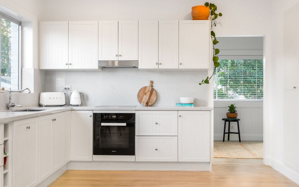 BELLA BAY 1 (DOWNSTAIRS) | Prime Location