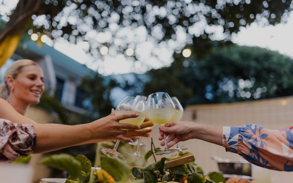 BELLA BAY 2 (UPSTAIRS) | Prime Location