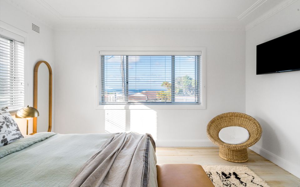 BELLA BAY 2 (UPSTAIRS) | Prime Location