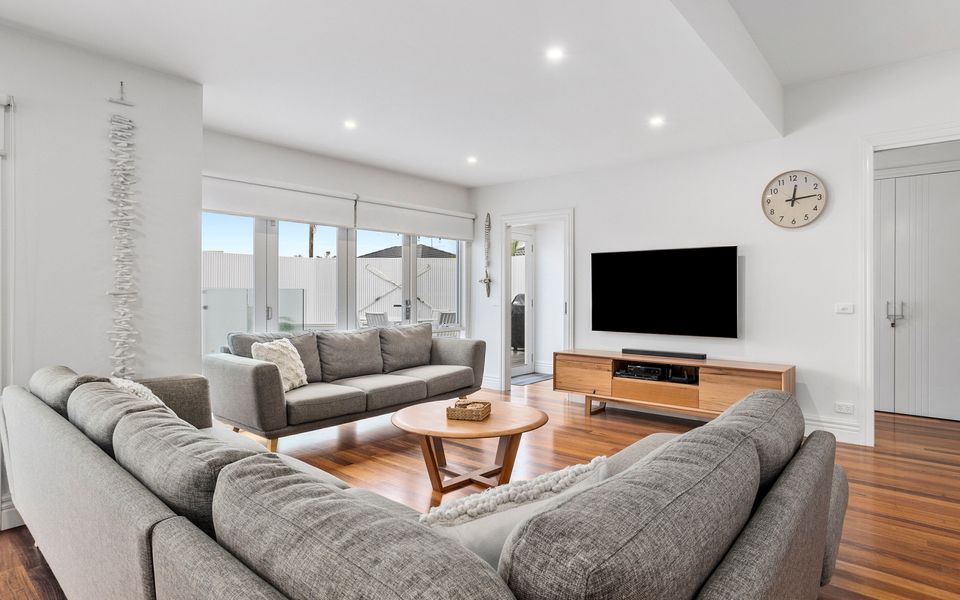 Cosmopolitan In Mornington