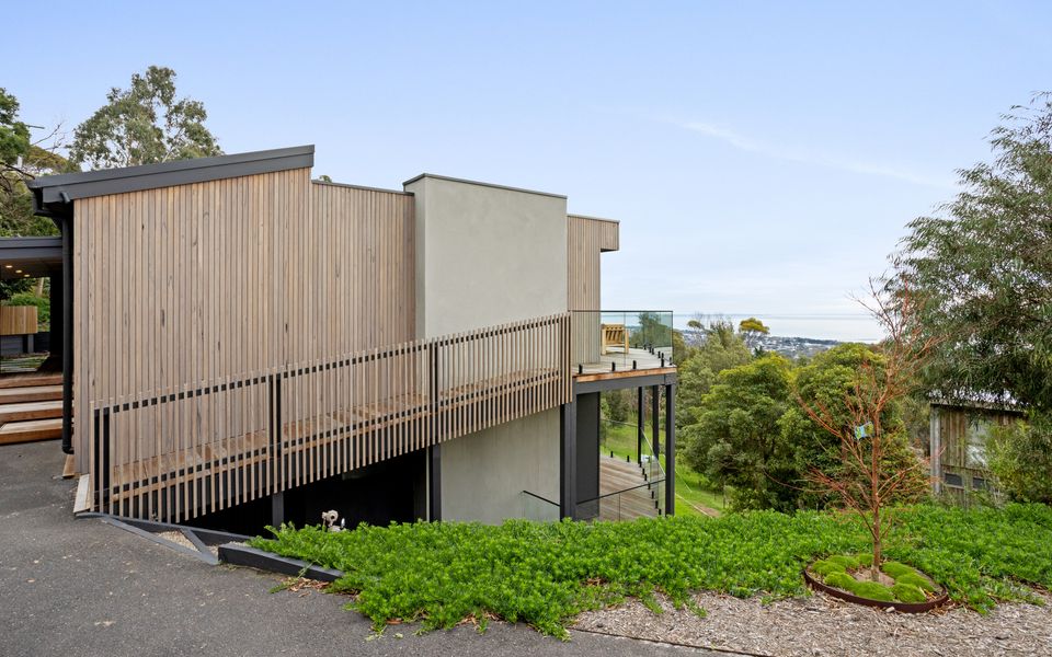 McCrae Views - 4 Bedroom Holiday House