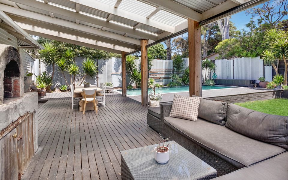 Cronulla - Old Mt Martha With A Modern Touch - Swimming Pool - walk to South Beach